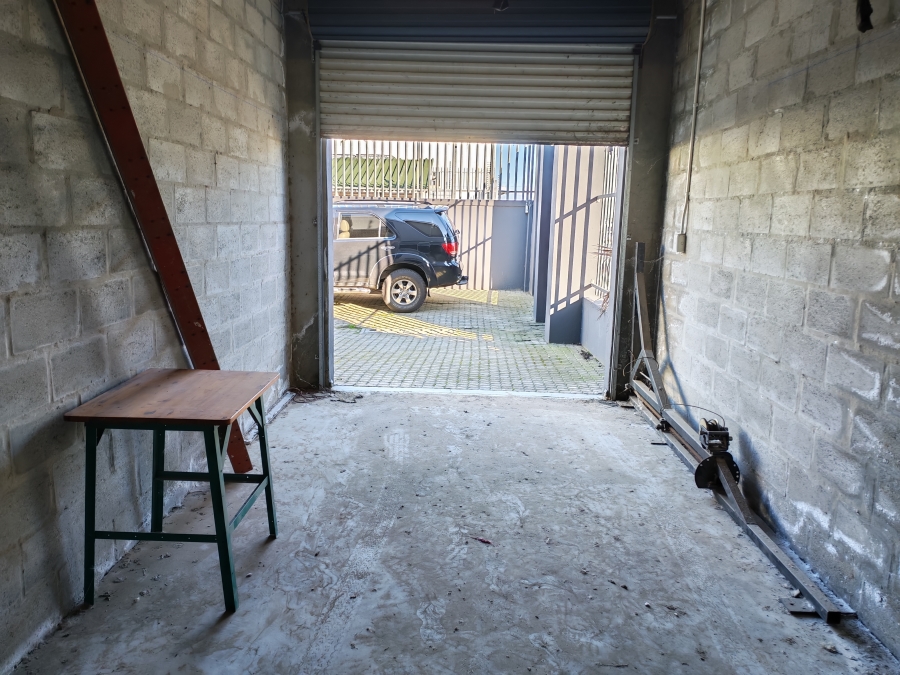 Commercial Property for Sale in Broadlands Western Cape
